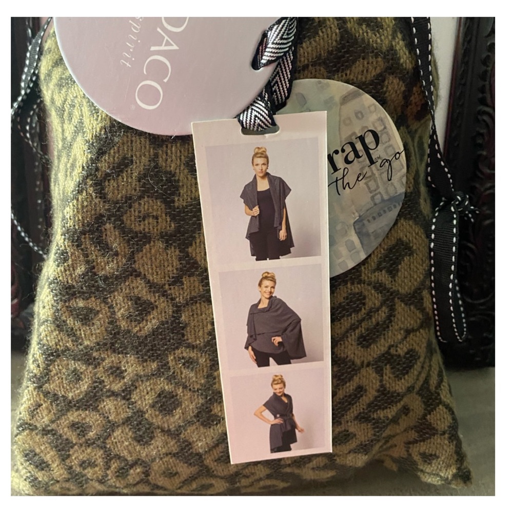Wrap in a bag..6 different ways you can wear it..For us ladies on the go!